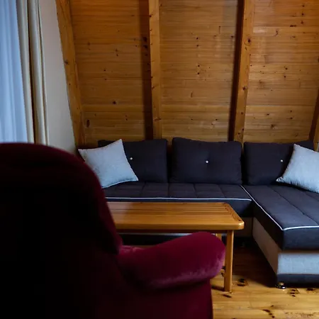 Peggy Apartment *